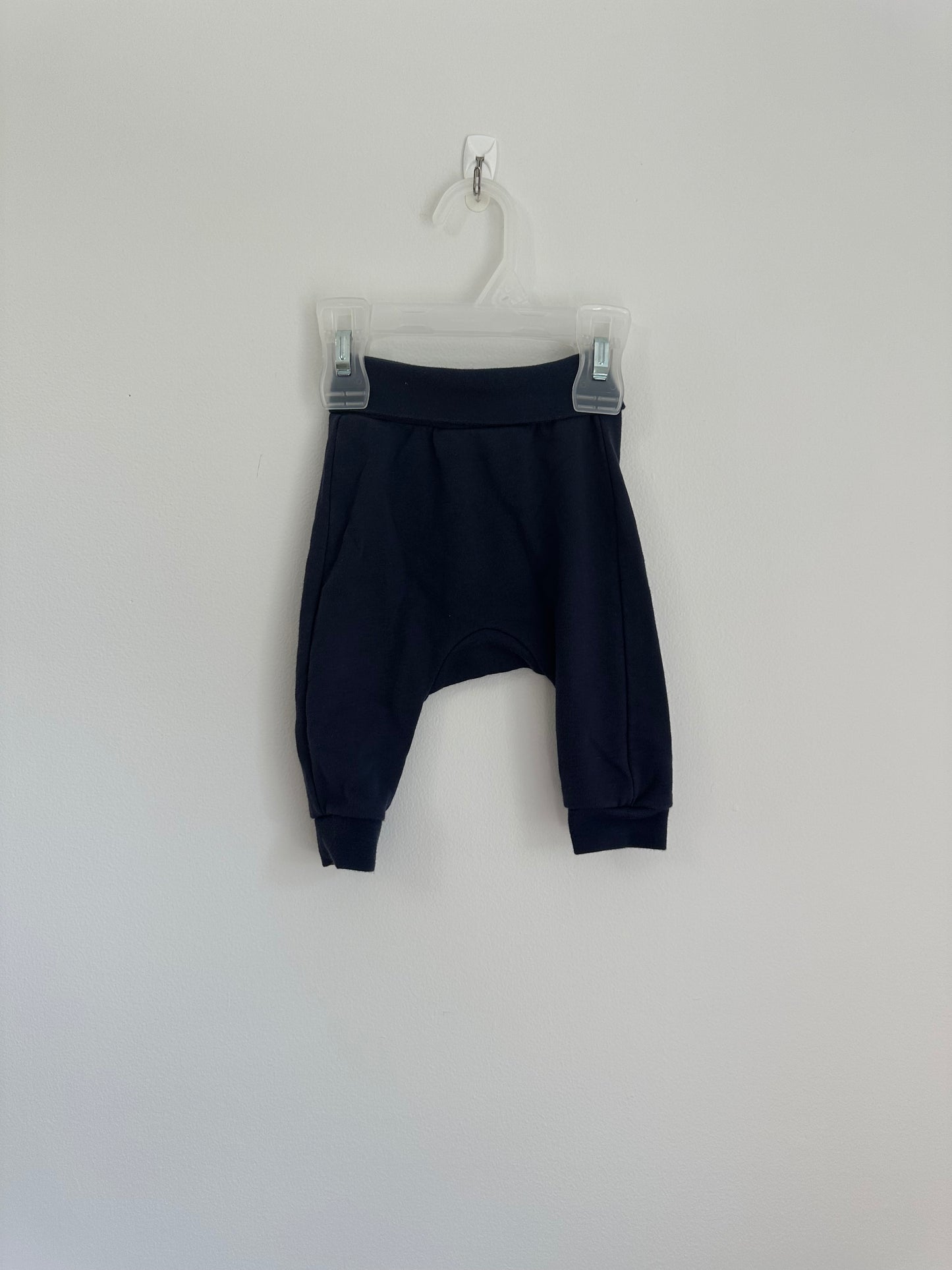 H&M Pants 2-4m