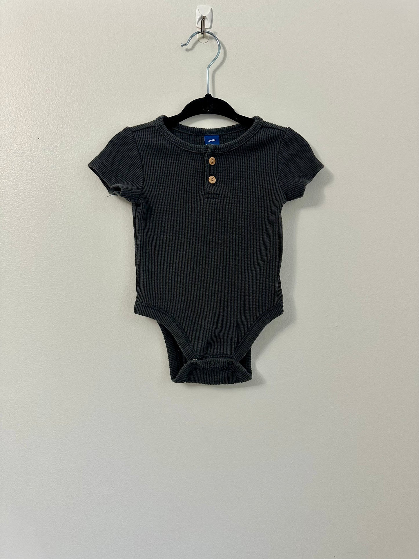 Old Navy Onesie 3-6m