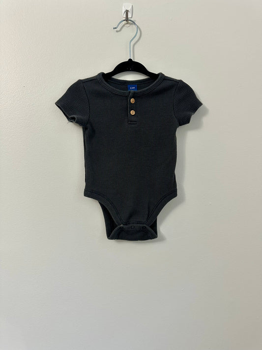 Old Navy Onesie 3-6m