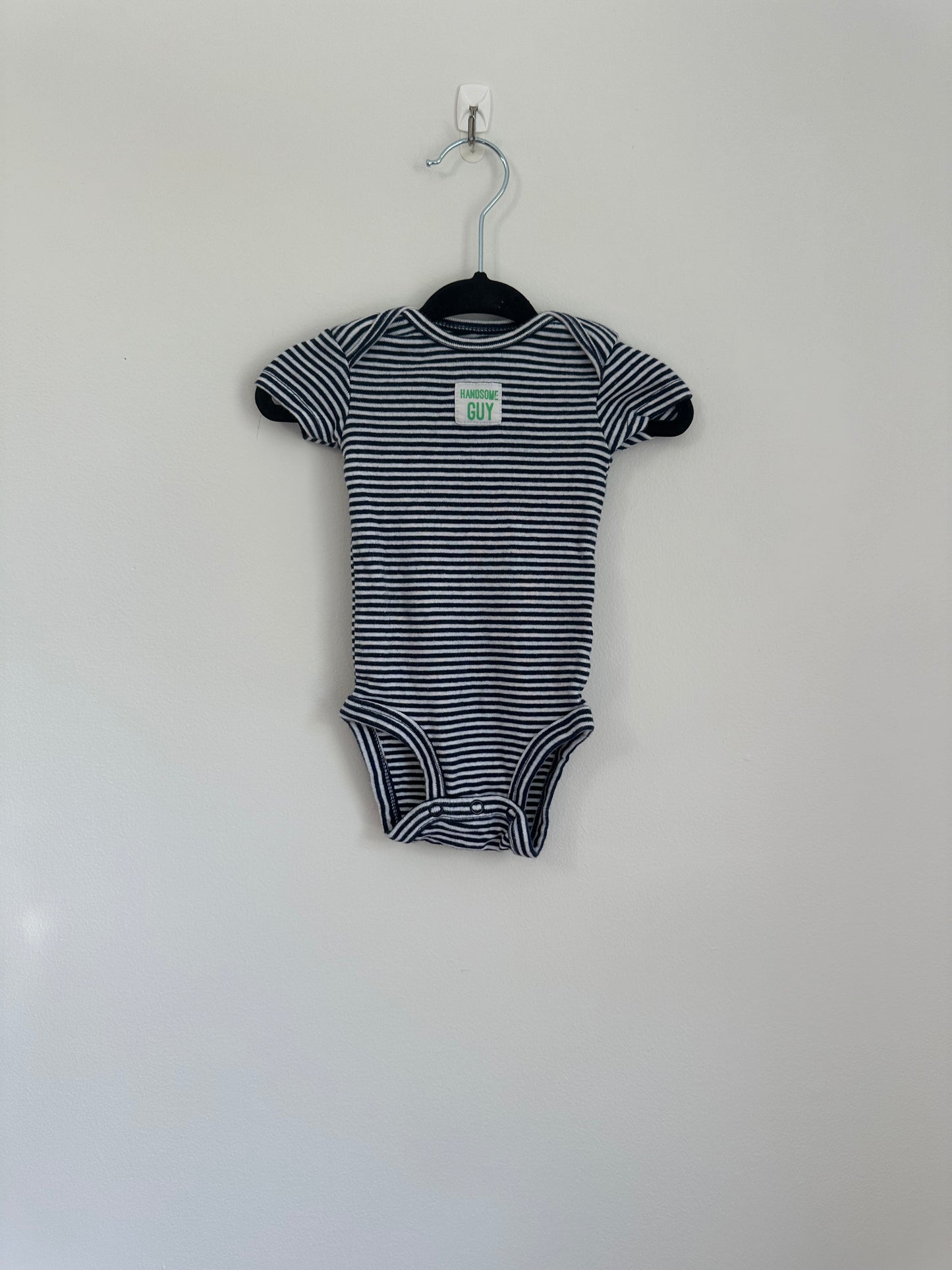 Carter’s Onesie 0-3m