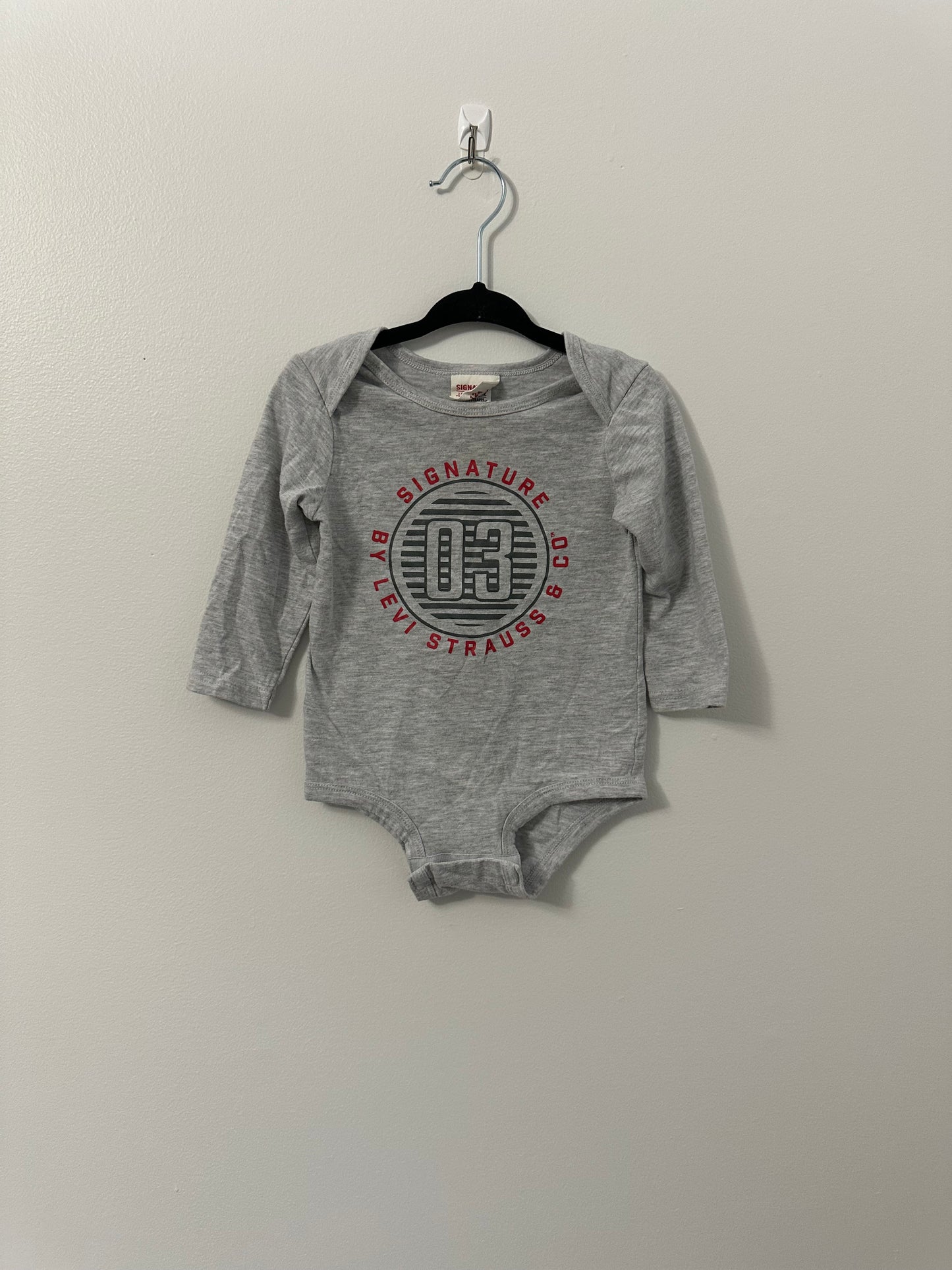 Levi’s Onesie 12m