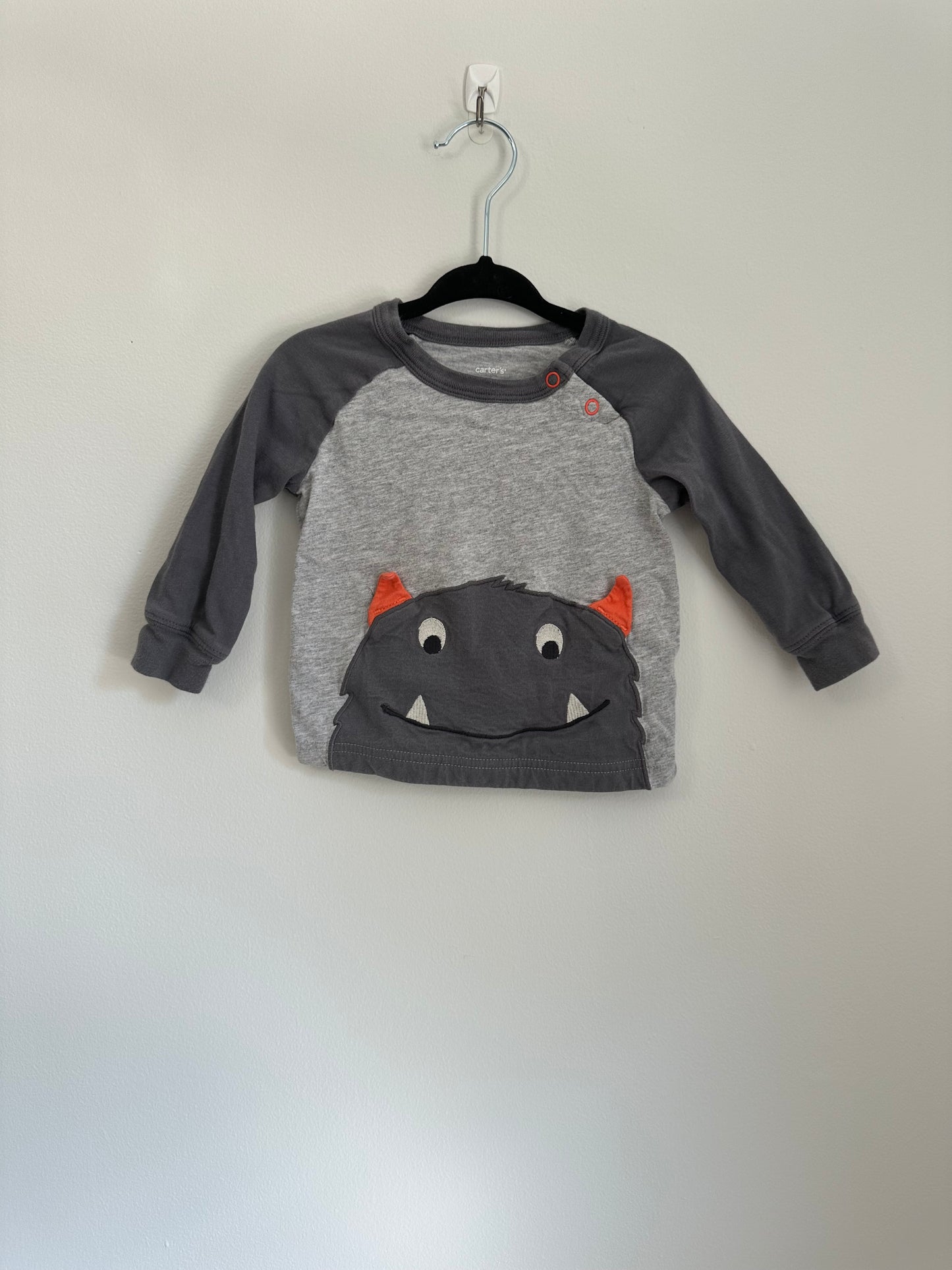 Carter’s Sweater 12m