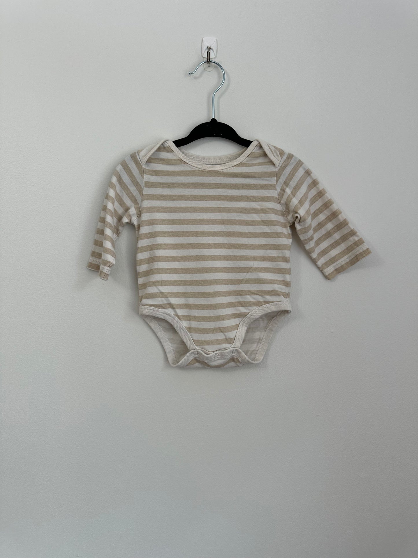 The Children’s Place Onesie 3-6m