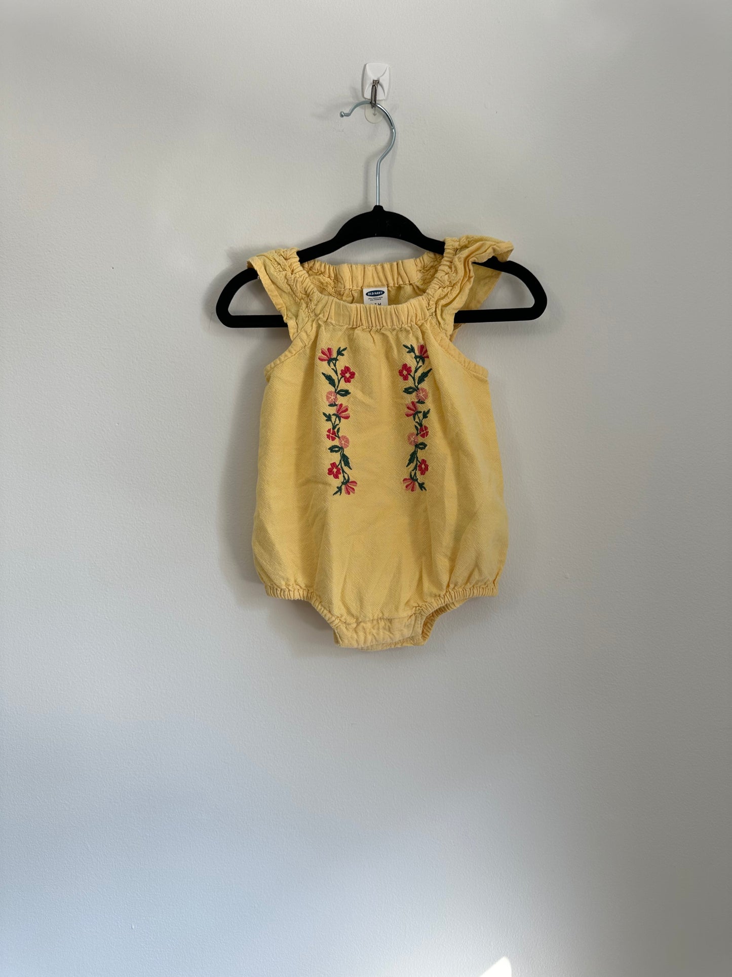 Old Navy Romper 0-3m