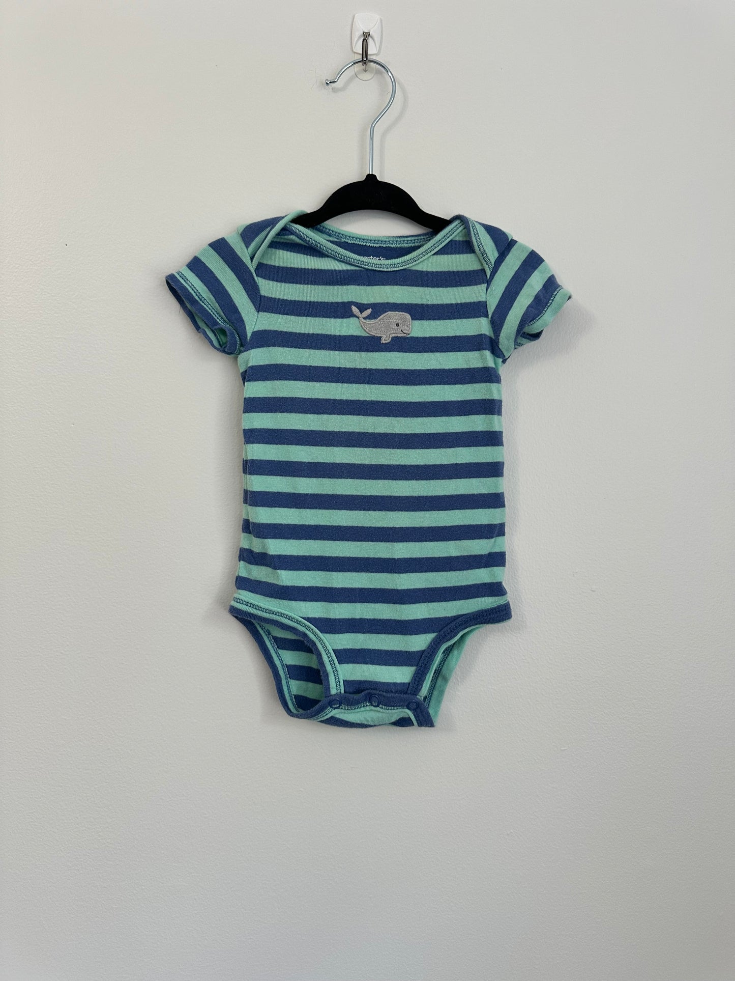 Carter’s Onesie 9m