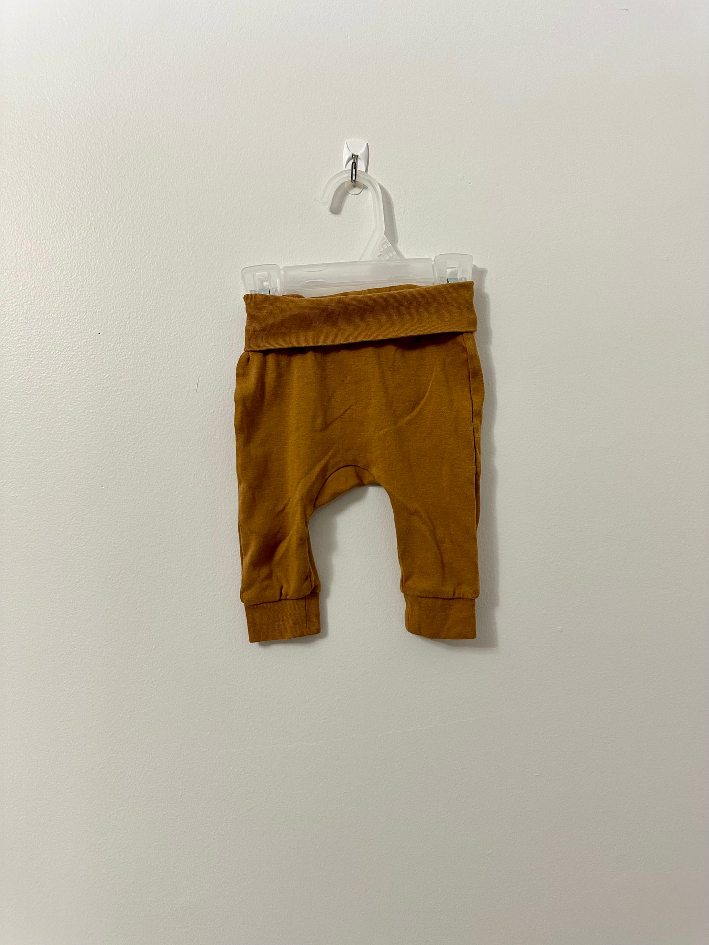 H&M Pants 2-4m