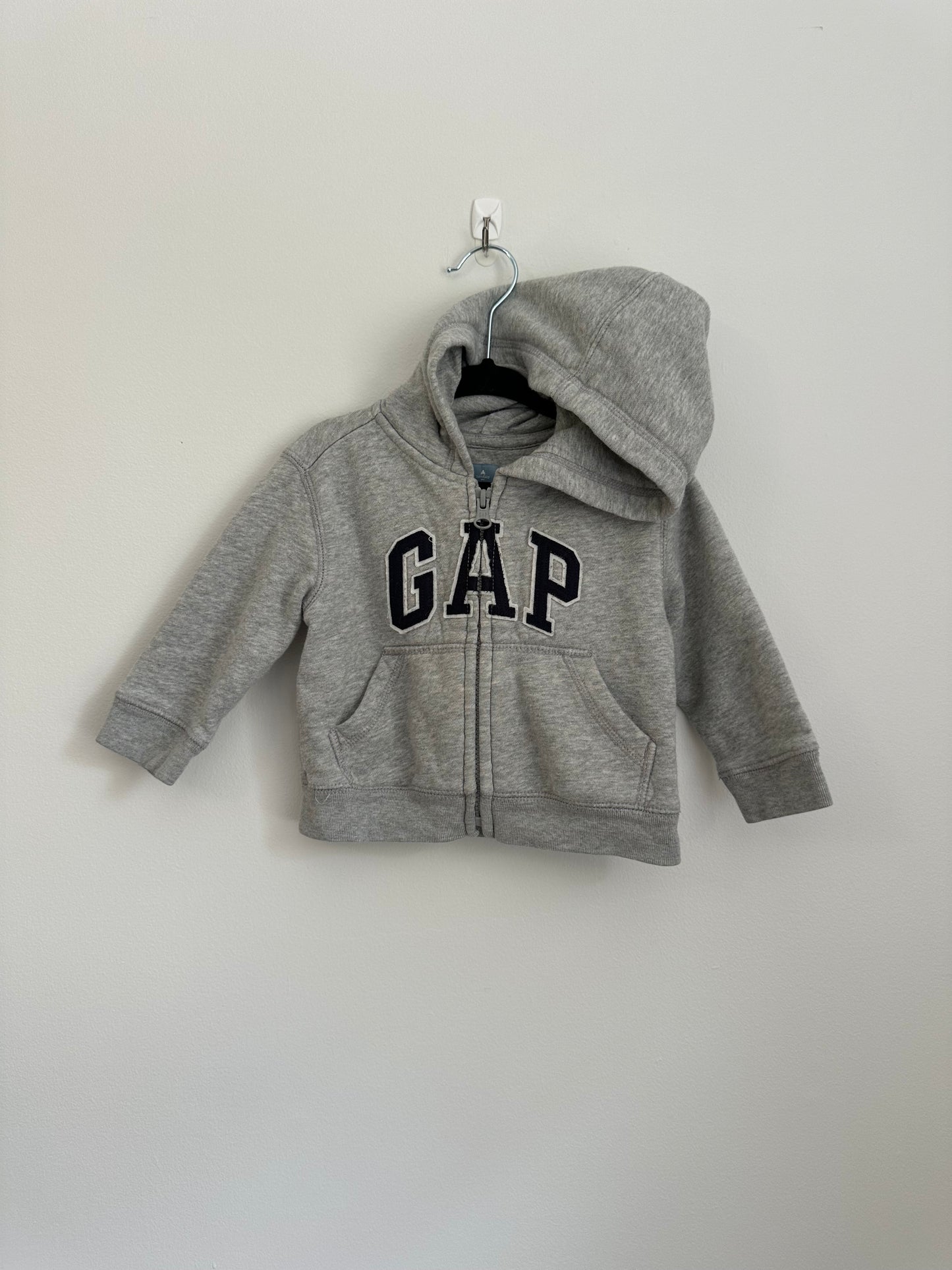 Gap Zip Up 6-12m