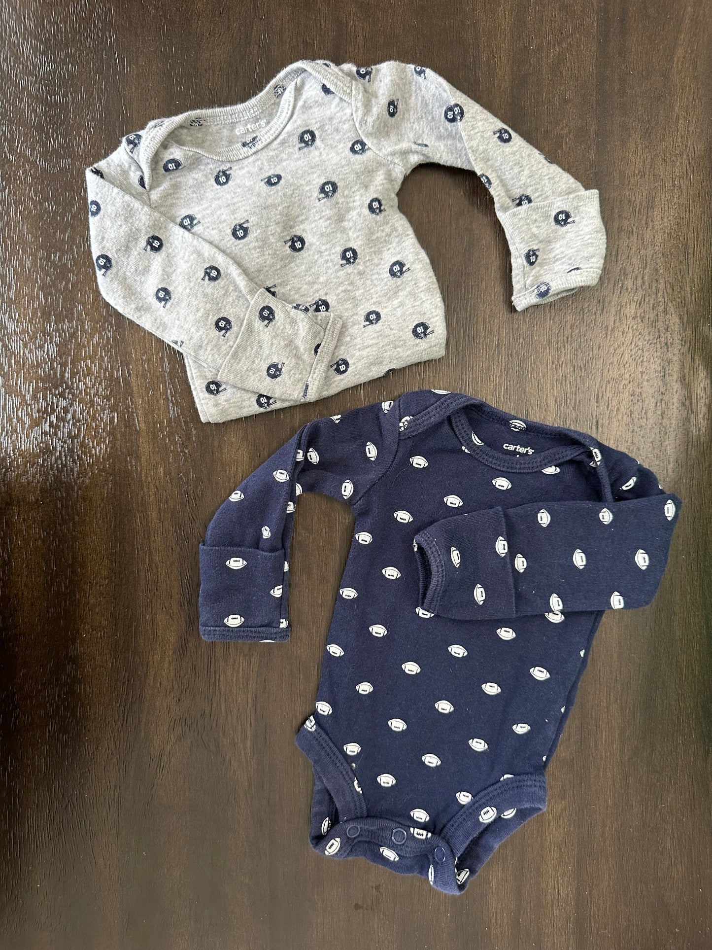 Carter’s Onesie Set NB