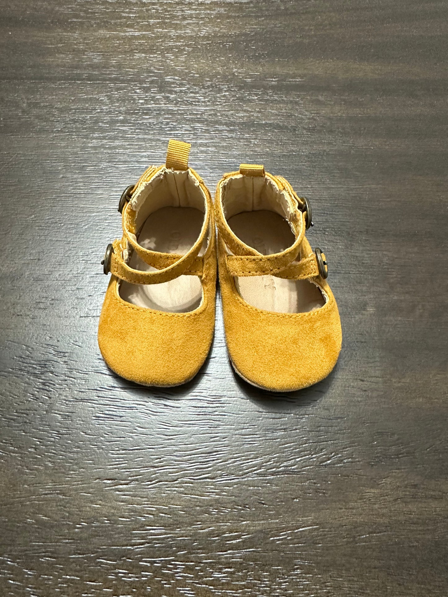 **Old Navy Shoes - 0-3m